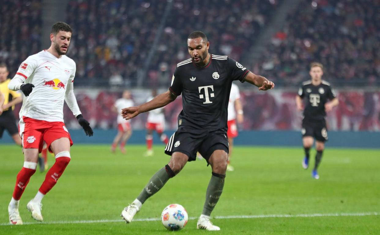 德甲18轮战罢，拜仁大胜多特蒙德仍难撼榜首地位，积分榜最新形势分析